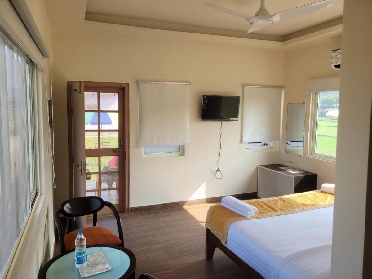 Corbett VEDA INN Rāmnagar Exteriör bild