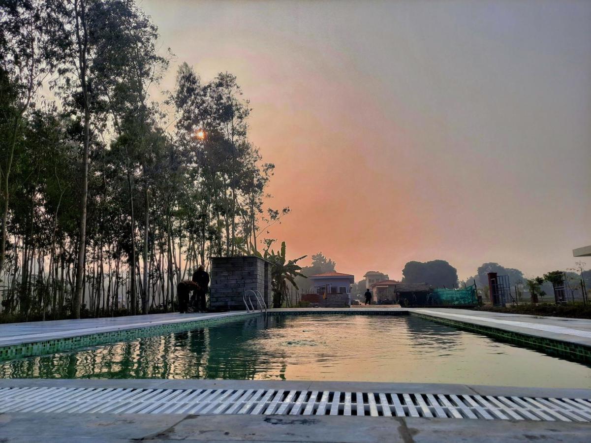 Corbett VEDA INN Rāmnagar Exteriör bild